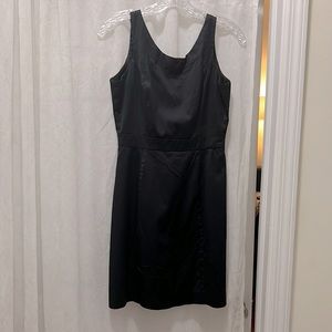 🤩Banana republic black sleeveless midi dress professional